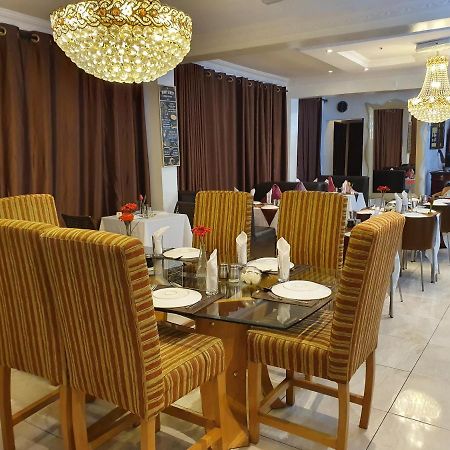 Apartment Royale Hotel & Suite Лагос Экстерьер фото