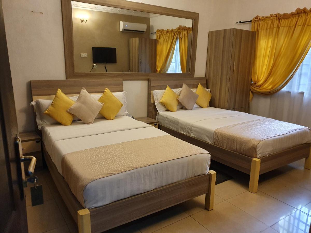 Apartment Royale Hotel & Suite Лагос Экстерьер фото