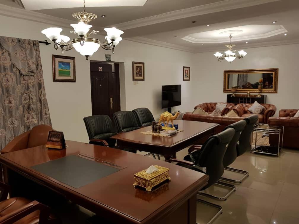 Apartment Royale Hotel & Suite Лагос Экстерьер фото