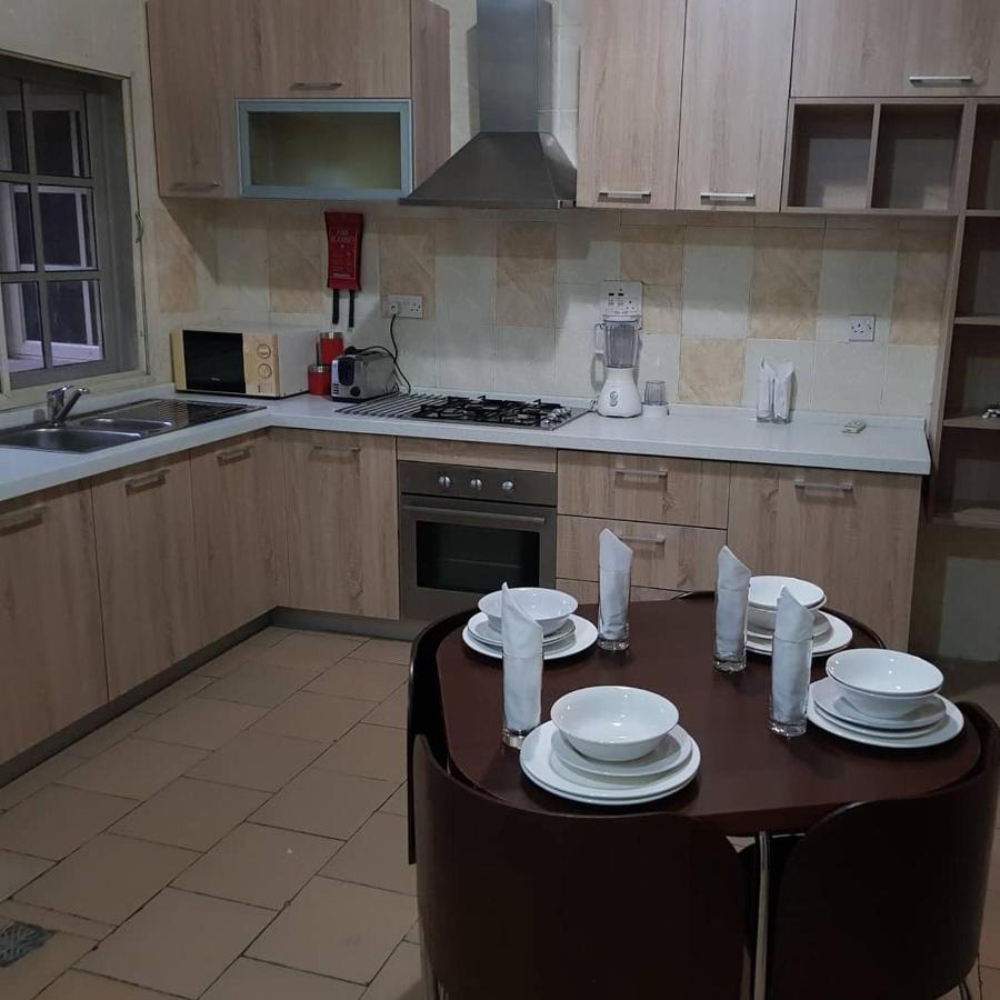 Apartment Royale Hotel & Suite Лагос Экстерьер фото