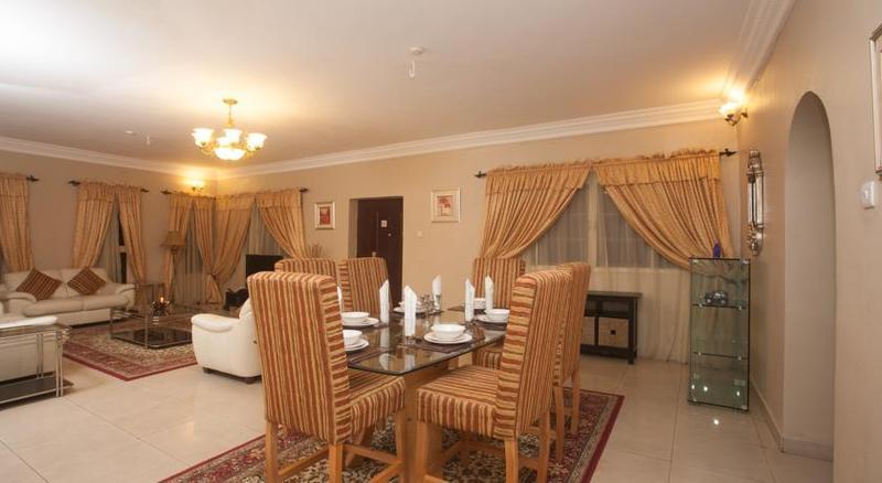 Apartment Royale Hotel & Suite Лагос Экстерьер фото