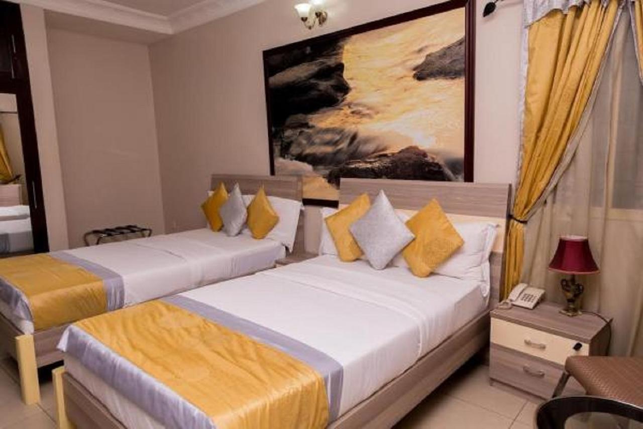 Apartment Royale Hotel & Suite Лагос Экстерьер фото